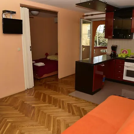 Apartments Ivka Malinska Exterior photo