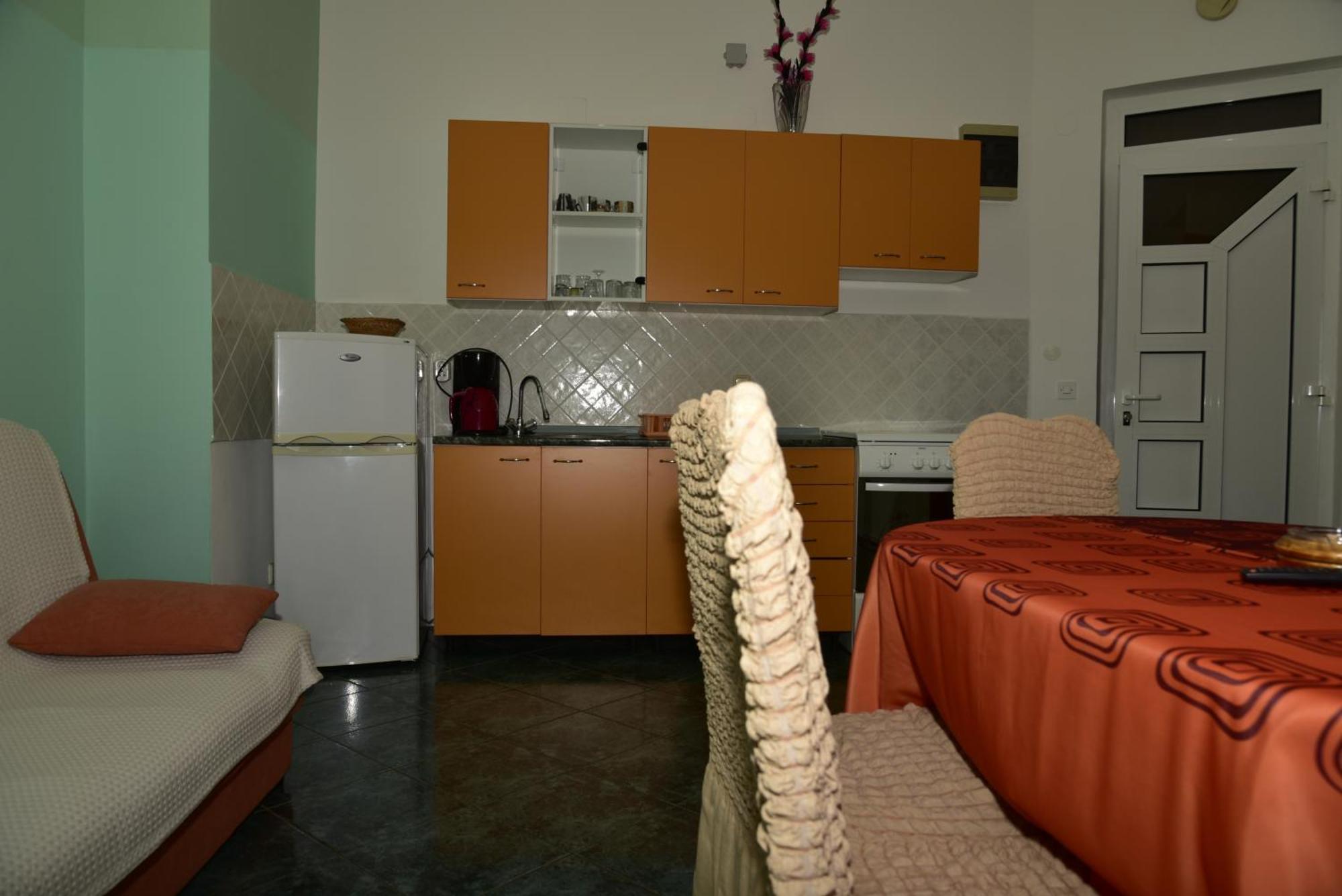 Ivka Apartment *