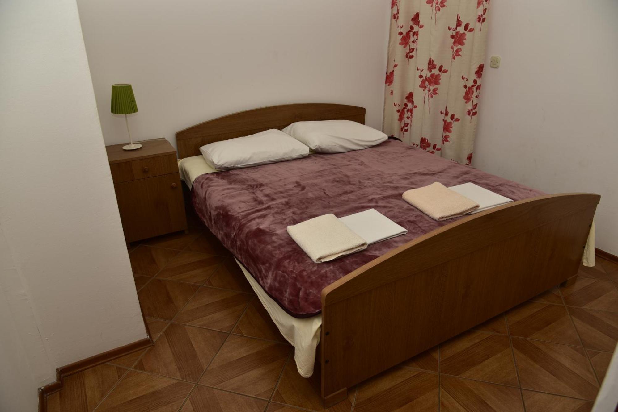 Ivka Apartment *